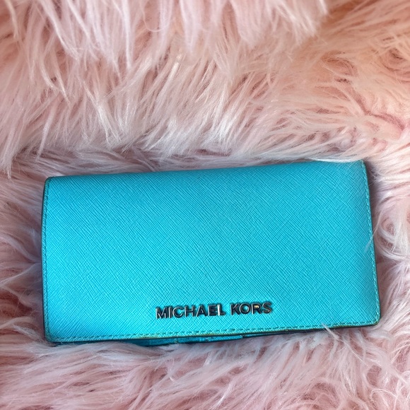 Michael Kors Aqua Blue Wallet - Picture 1 of 5